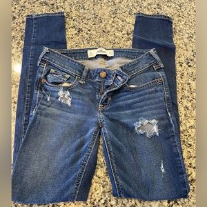 👖 Women’s distressed Hollister Skinny jeans -24